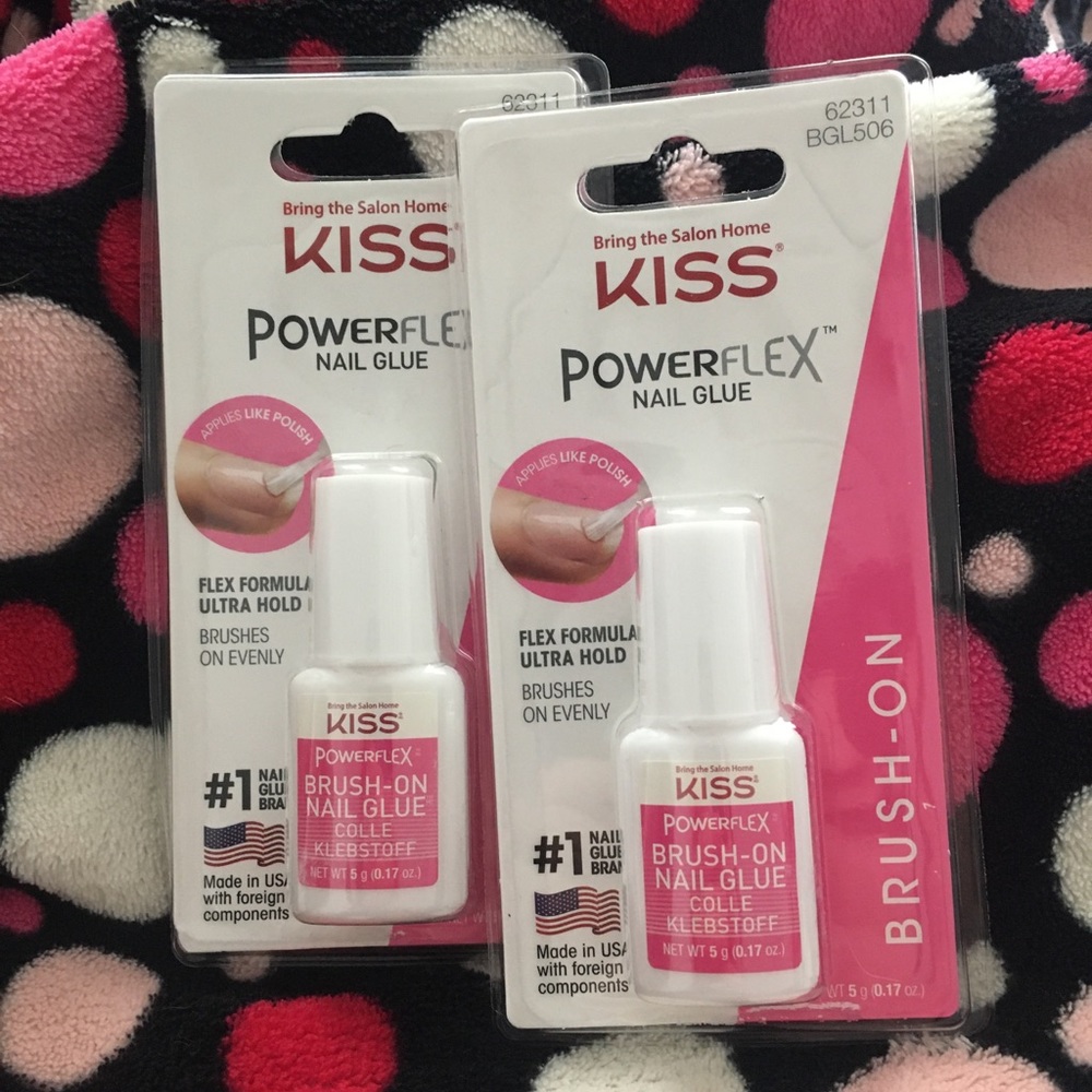 Kiss brush on nail glue 2x